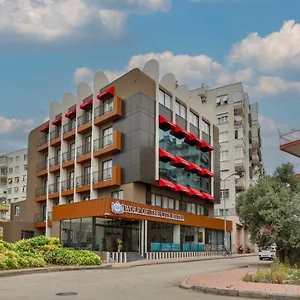 Wolf Of The City & Spa Türkei